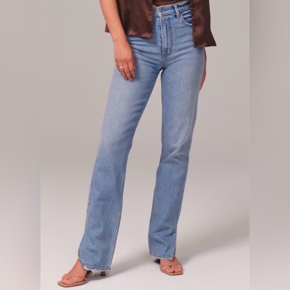 Abercrombie & Fitch Straight Leg slit hem Women's Jeans